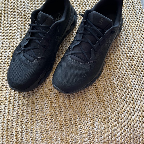 On Running Cloudtilt Women’s 9 - Picture 2 of 9